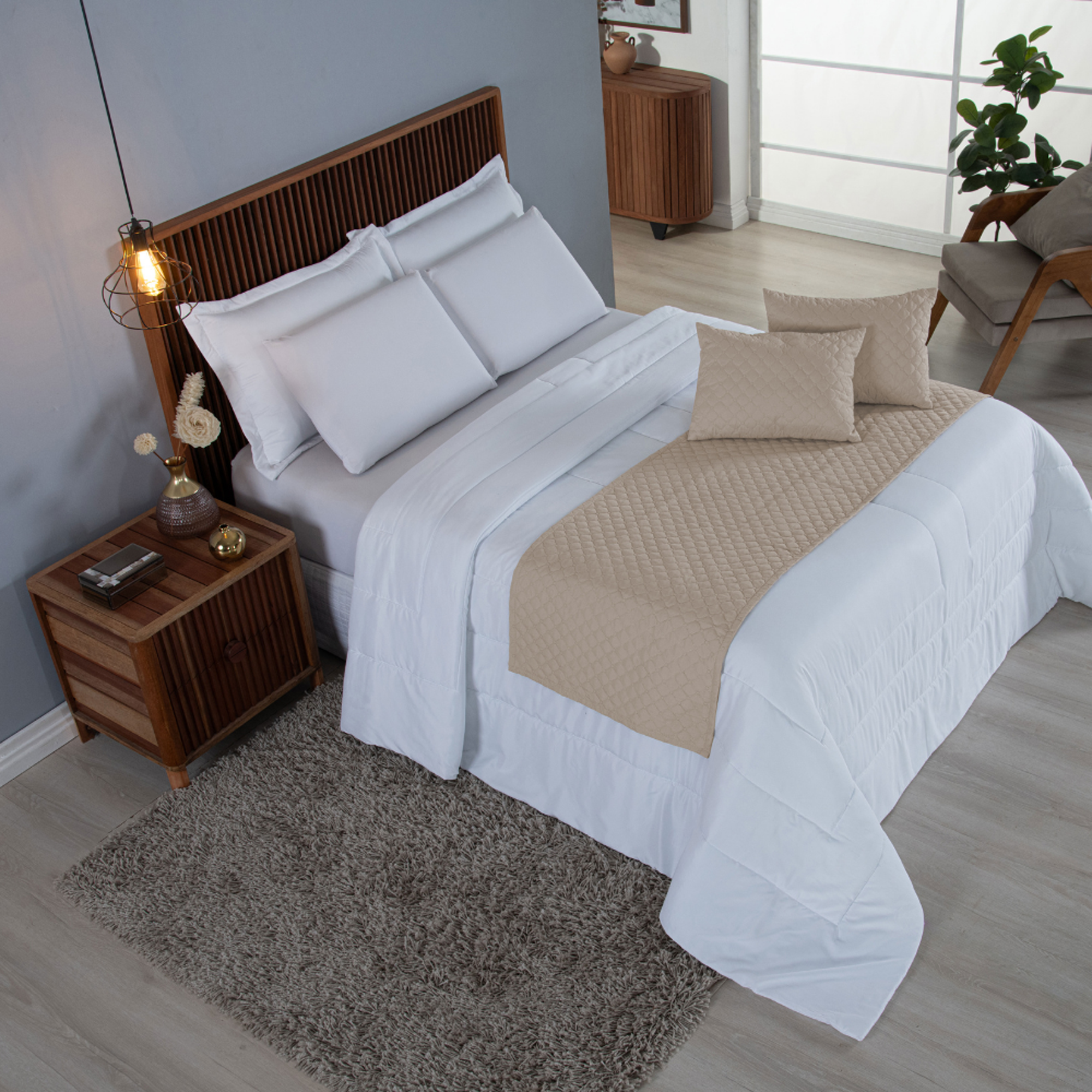 Kit Peseira Queen 5 Peças Microfibra Matelassê com Almofada Cheia Caqui