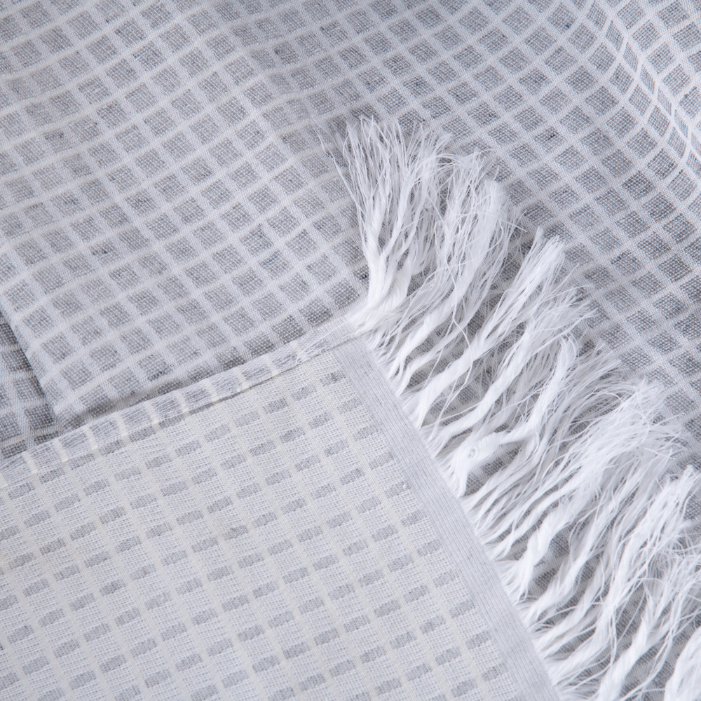 Manta para Sofá Grid Jacquard com Franja 2,10 x 1,35 m Cinza