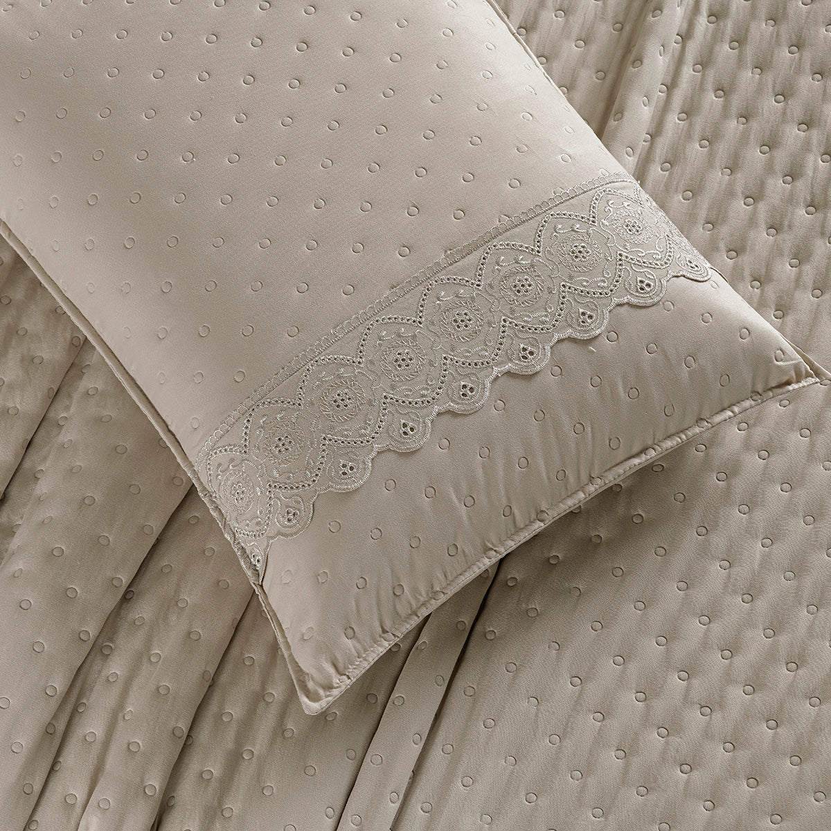 Cobre Leito King Nobless Micropercal 200 Fios Bordado Inglês 3 Peças Taupe