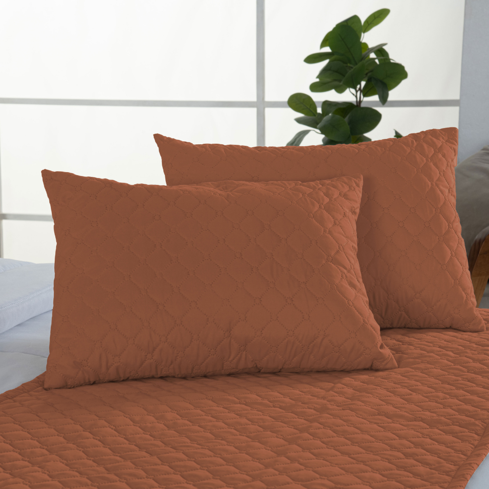 Kit Peseira Queen 5 Peças Microfibra Matelassê com Almofada Cheia Terracota